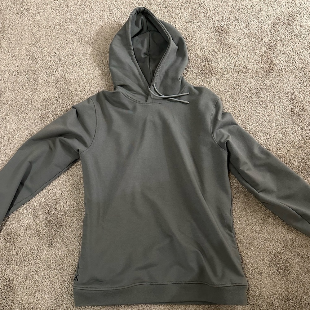 Cuts Clothing Hoodie Medium in Sage